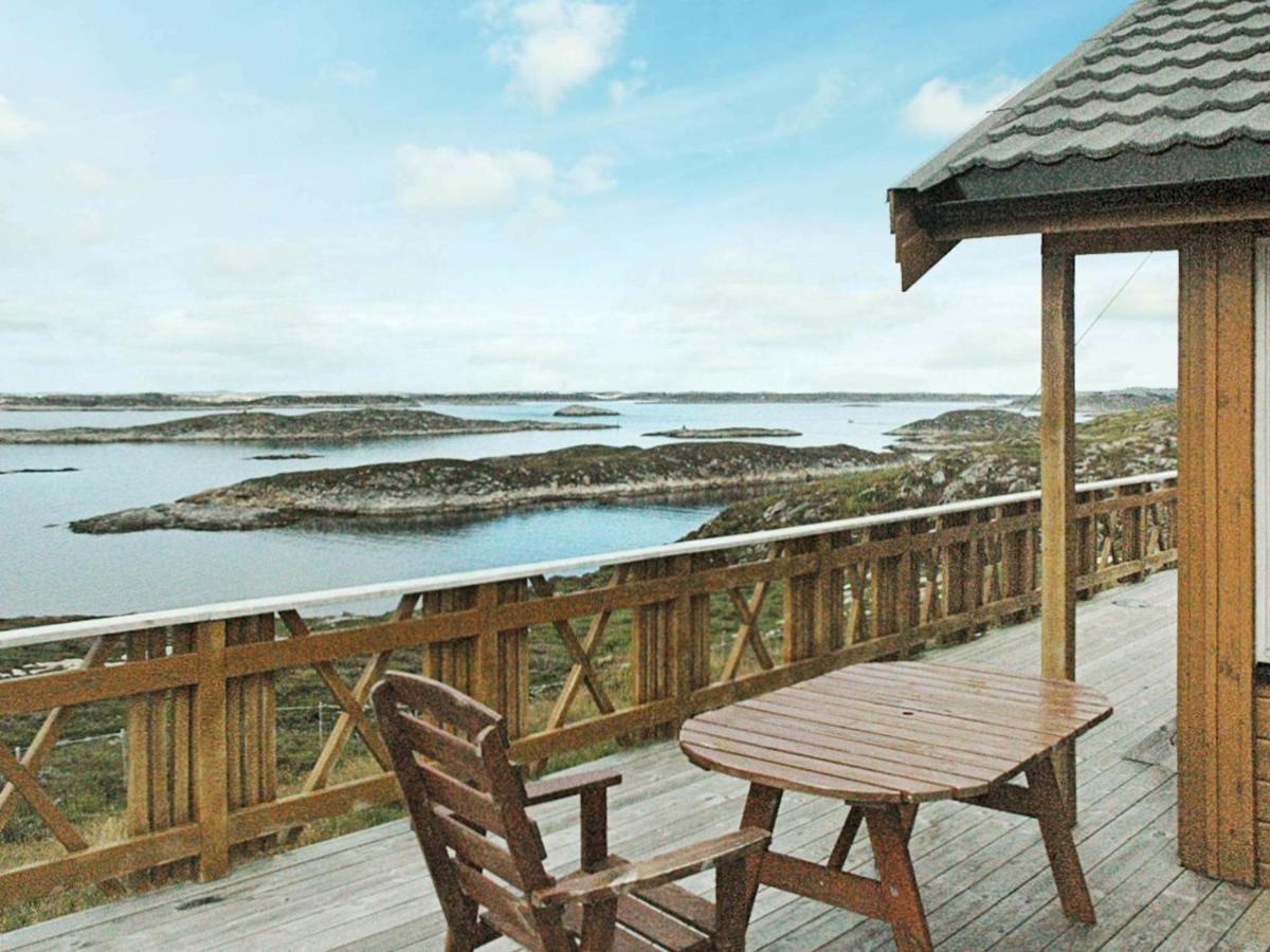 Three-Bedroom Holiday Home In Dyrvik Tuvnes Rom bilde