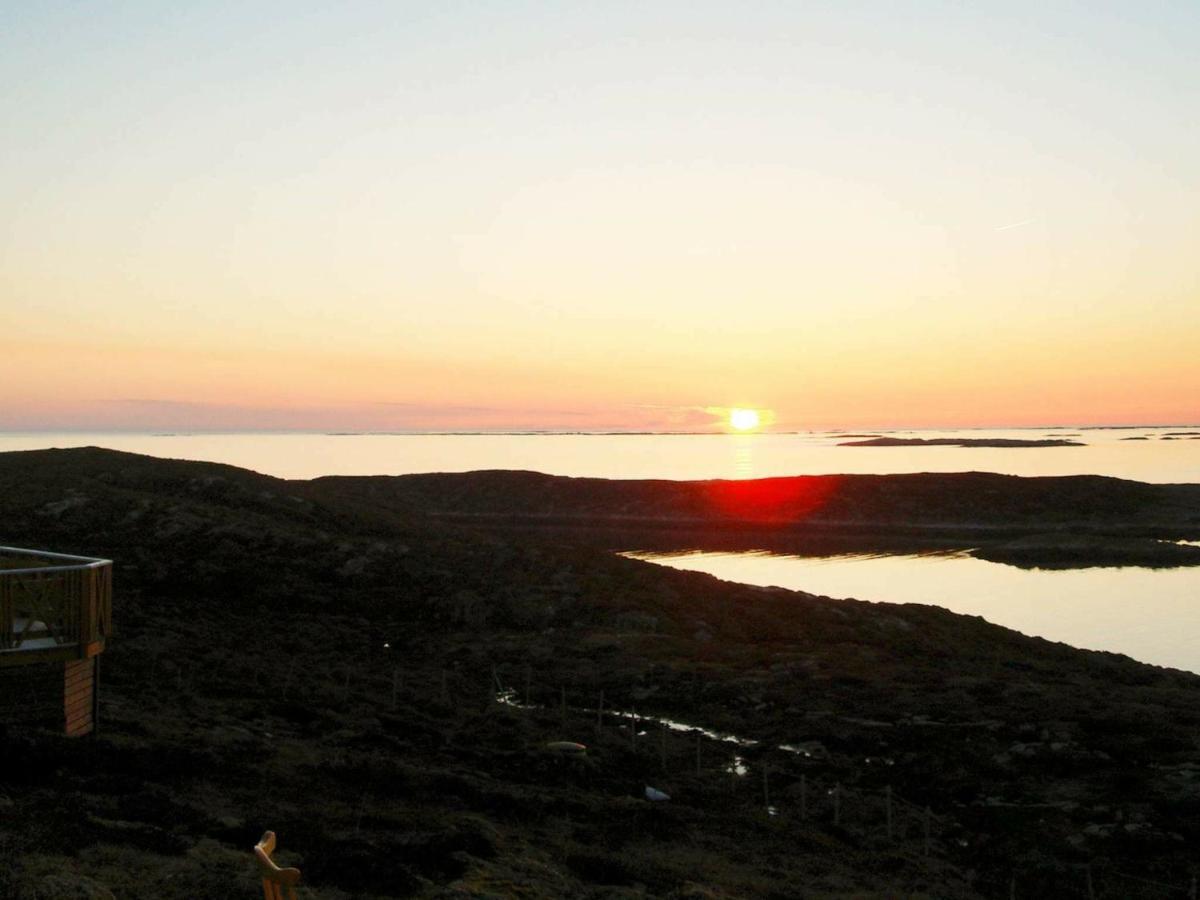 Three-Bedroom Holiday Home In Dyrvik Tuvnes Rom bilde